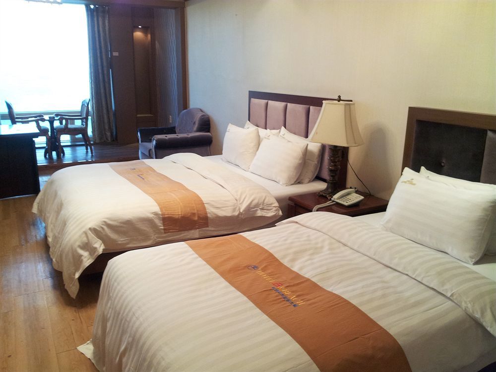 B&Beach Tourist Hotel Yeosu Zewnętrze zdjęcie