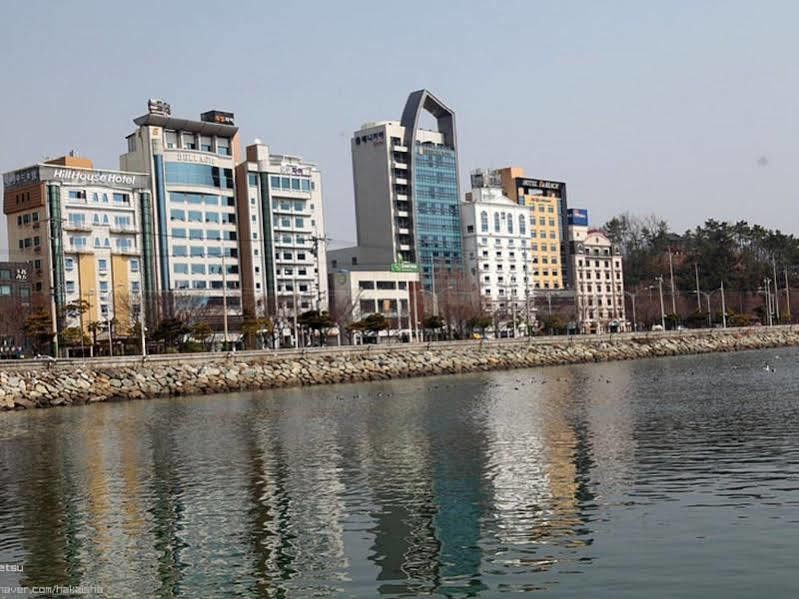 B&Beach Tourist Hotel Yeosu Zewnętrze zdjęcie